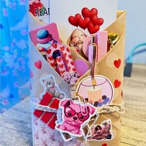 Valentine’s Day Blind Date With Book Gift Set